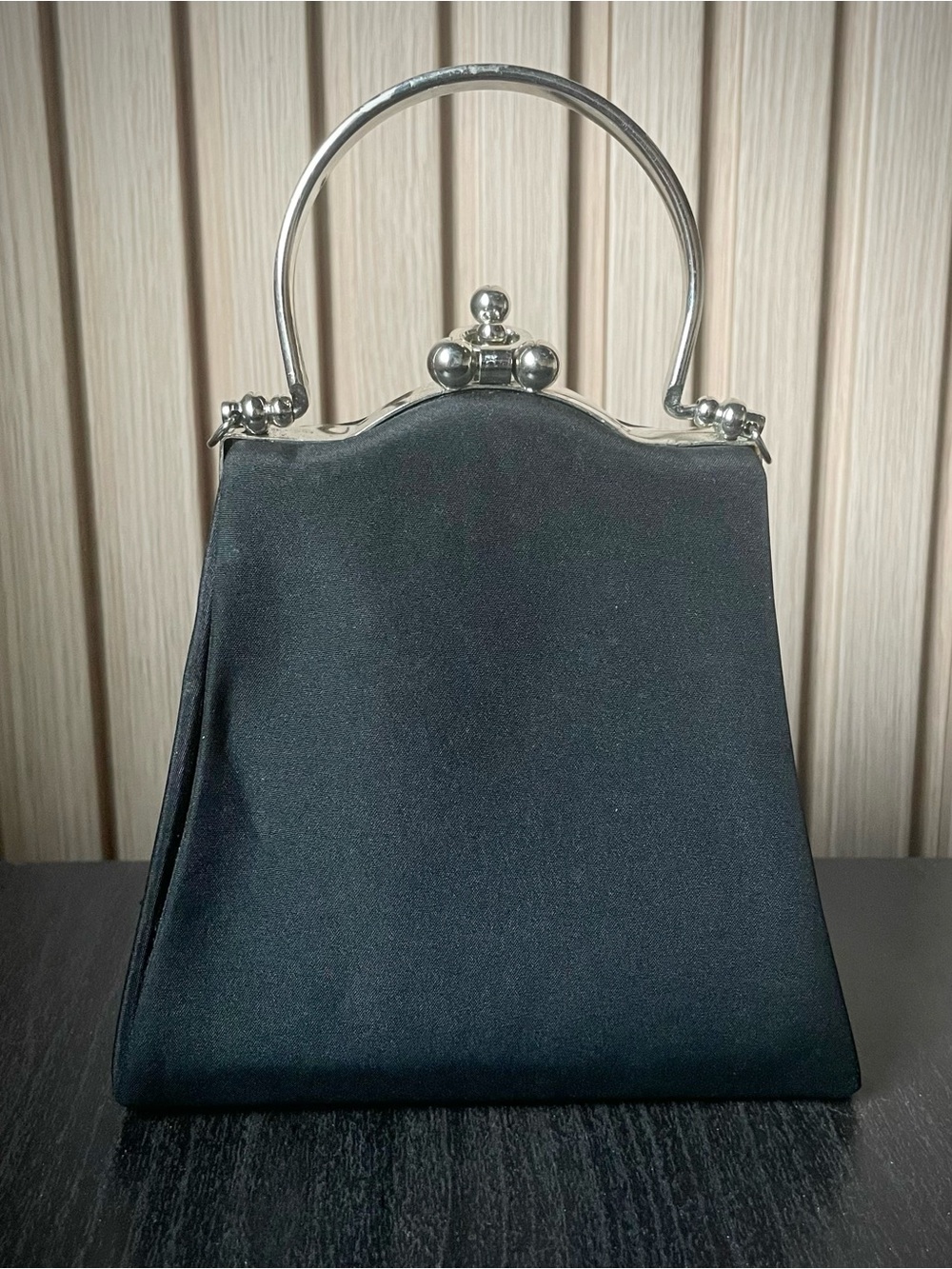 Black Vintage Top-Handle Evening Bag - Picture 3 of 6